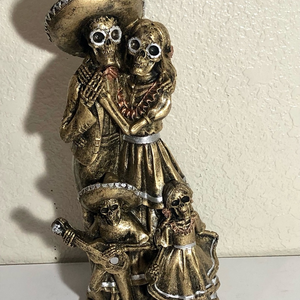 Gold Skeleton Family Figurine